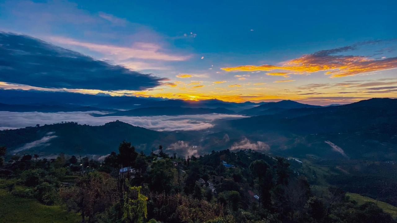 Himalayan Sunrise Hotel Dhulikhel Exterior photo