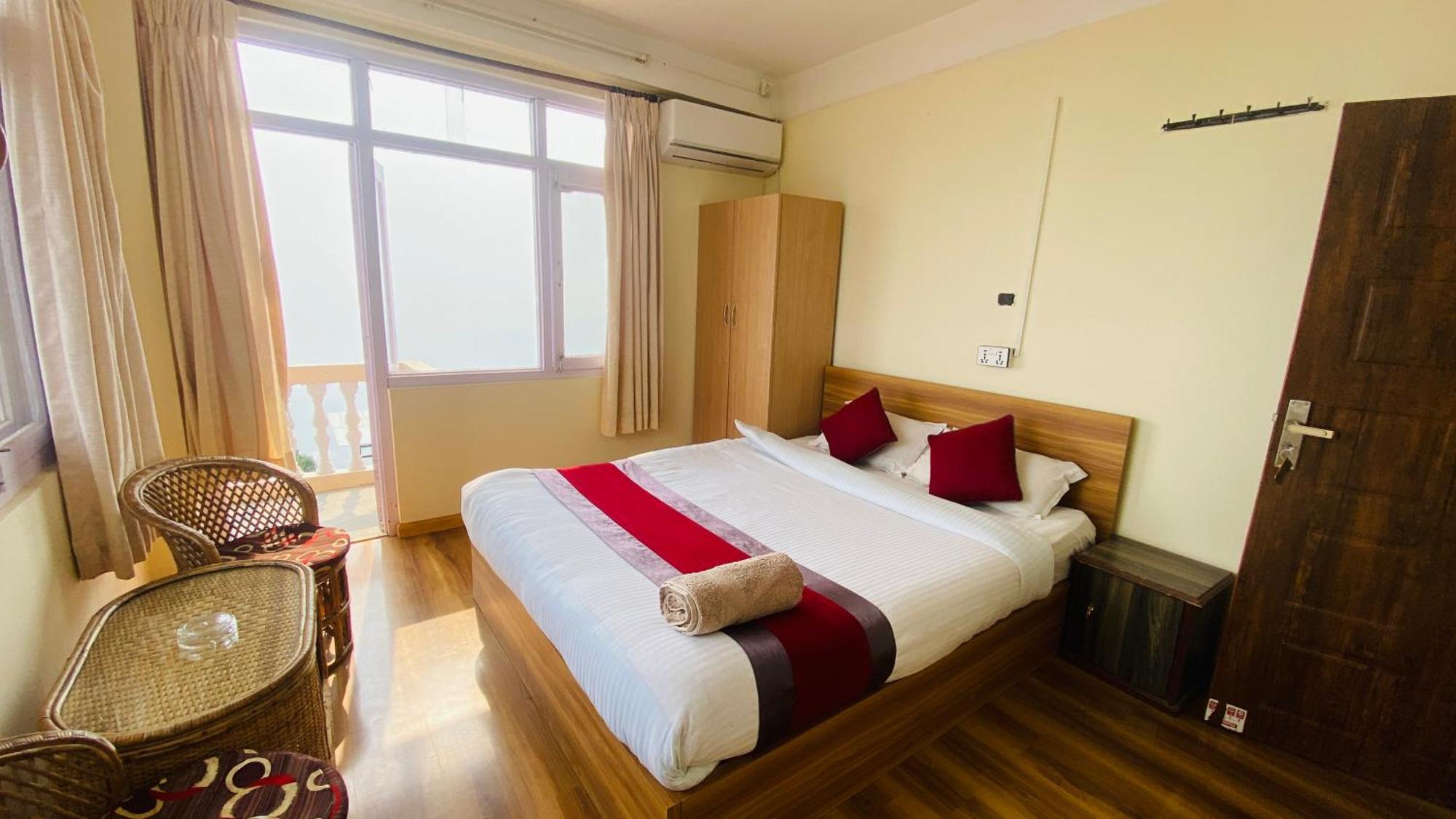 Himalayan Sunrise Hotel Dhulikhel Exterior photo