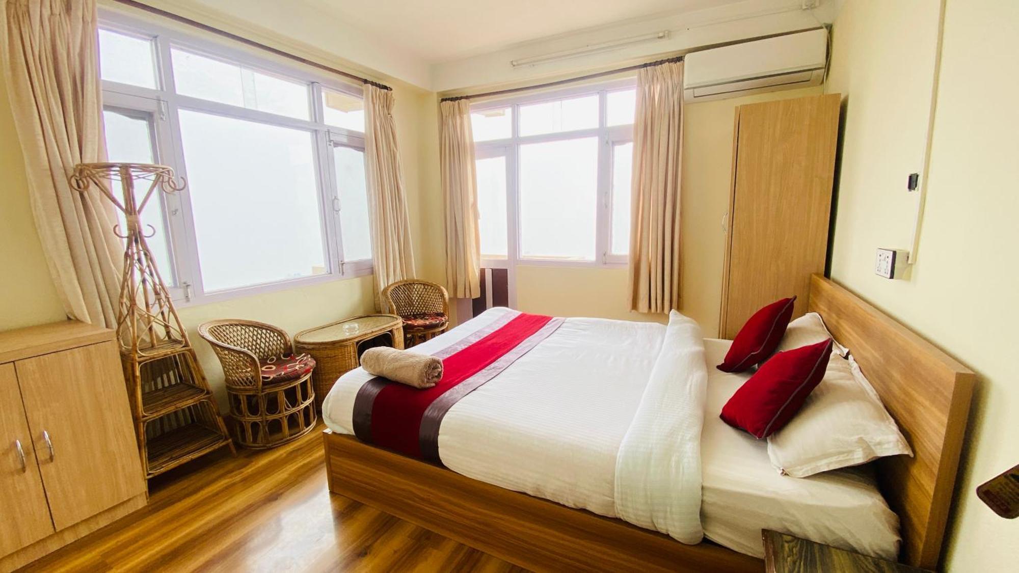 Himalayan Sunrise Hotel Dhulikhel Exterior photo